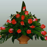 Bat�kent yurti�i �i�ek sipari�i  sepet i�erisinde 12 adet g�l tanzimi