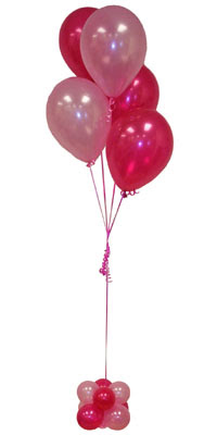 Sevdiklerinize 17 adet u�an balon demeti yollayin. Demetevler �i�ek sipari�i 