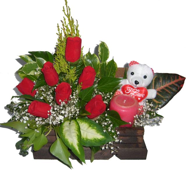 �aml�ca mahallesi �i�ek ma�azas�  Sandik i�erisinde 7 adet g�l , mum , oyuncak pelus