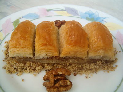 online pastane Essiz lezzette 1 kilo cevizli baklava Ergazi Mahallesi �i�ek g�nderme sitemiz g�venlidir 