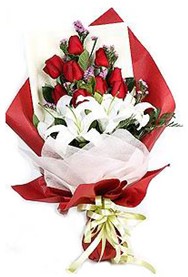 Urankent g�n� �i�ek yolla  9 adet g�l 2 adet kazablanka buketi