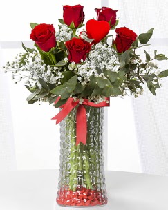 5 adet k�rm�z� g�l kalp �ubuk cam vazoda Bat�kent �nternetten �i�ek sipari�i 