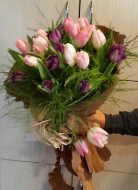 20 adet lale buketi �i�e�i Urankent g�n� �i�ek yolla 