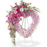 kalp i�erisinde mevsim �i�ekleri  �vedik g�venli kaliteli h�zl� �i�ek 