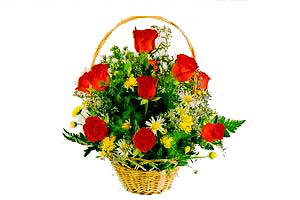 ahsap sepet kirmizi g�ller  �ak�rlar �i�ek yolla , �i�ek g�nder 