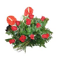 9 adet kirmizi g�l ve antorium  Kentkoop mahallesi �i�ek yolla 