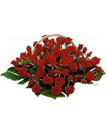 kaliteli taze ve ucuz �i�ekler  33 G�l ile hazirlanmis sepet aranjman. (Renk alte