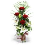 Bat�kent �nternetten �i�ek sipari�i  4 adet kirmizi g�l 1 dal kazablanka �i�egi