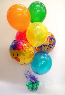 Etimesgut cicekciler , cicek siparisi  17 adet u�an balon ve k���k kutuda �ikolata