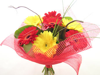 9 adet gerbera �i�eklerinden buket Demetevler Oran 14 �ubat sevgililer g�n� �i�ek 