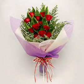 �i�ek�i d�kkanindan 11 adet g�l buket Demetevler �i�ek sipari�i 