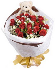15 cm boyutlarinda ayicik ve 12 adet g�l Bat�kent yurti�i �i�ek sipari�i 