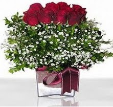 kaliteli taze ve ucuz �i�ekler  mika yada cam vazo i�erisinde 7 adet g�l