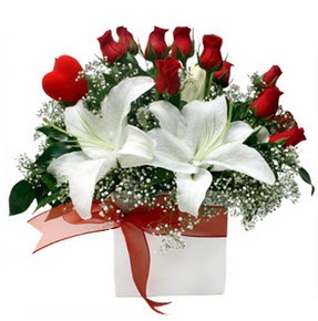 Demetevler �i�ek sipari�i  1 dal kazablanka 11 adet k�rm�z� g�l vazosu