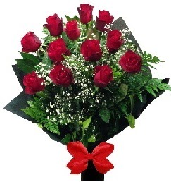 11 adet k�rm�z� g�lden buket Macunk�y sevgilime hediye �i�ek 